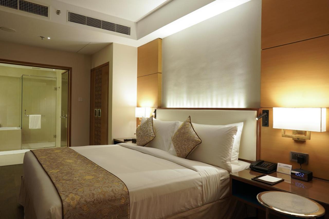 Gokulam Grand Trivandrum Тривандрум Экстерьер фото