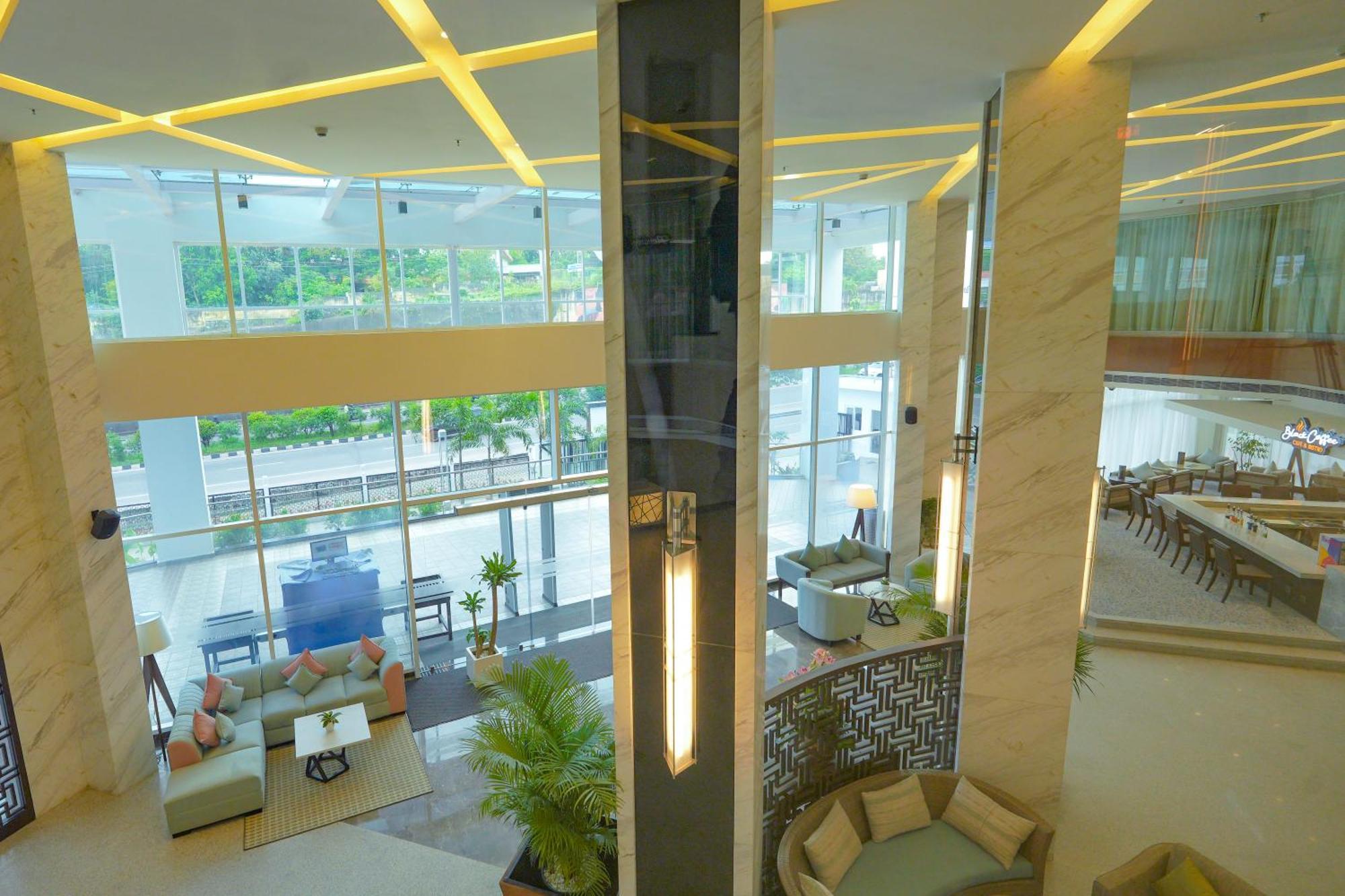 Gokulam Grand Trivandrum Тривандрум Экстерьер фото