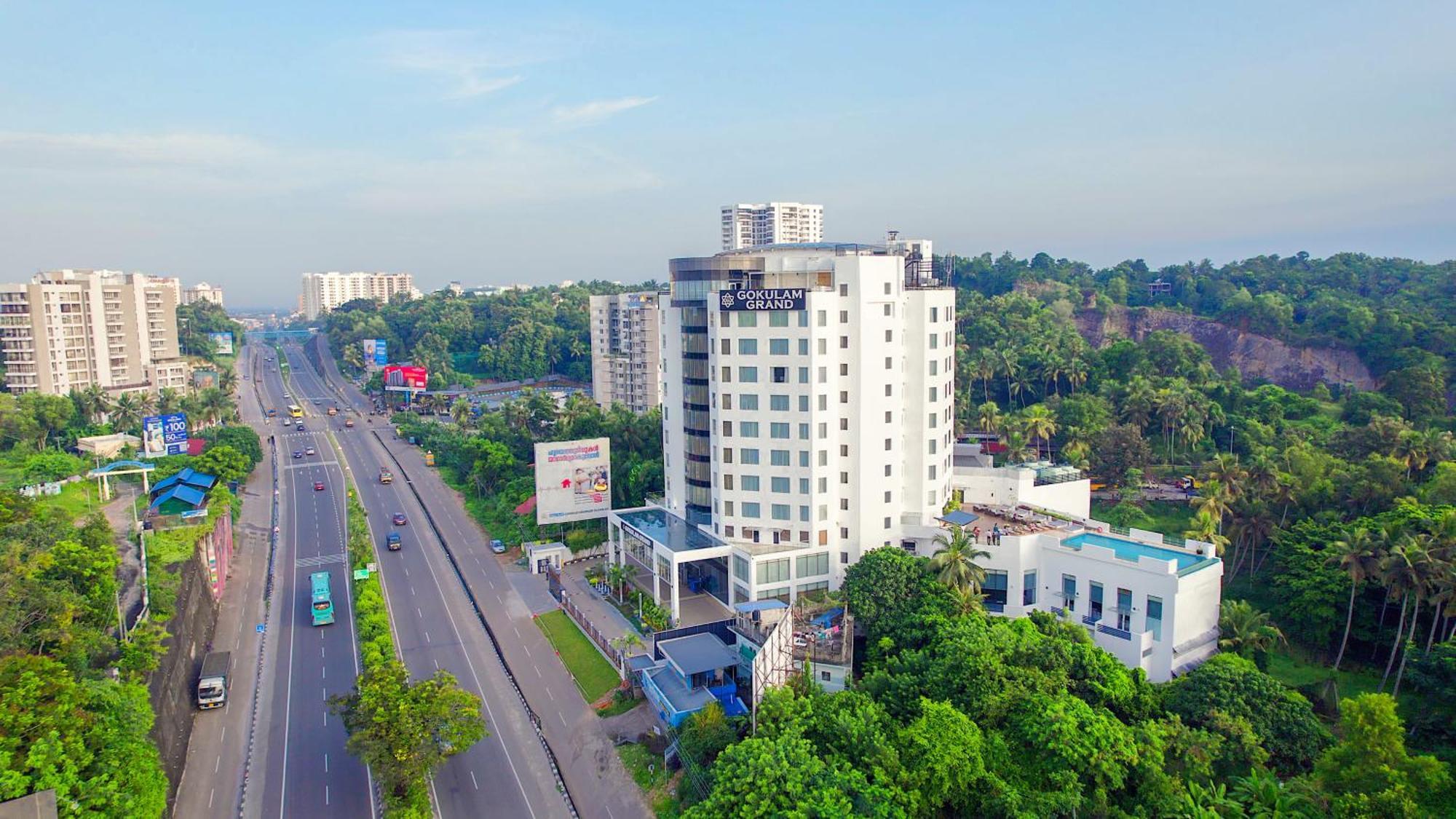 Gokulam Grand Trivandrum Тривандрум Экстерьер фото